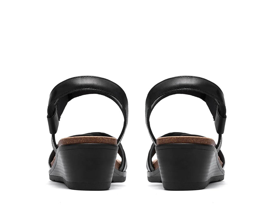 Clarks Kacha Twist Wedge Sandal