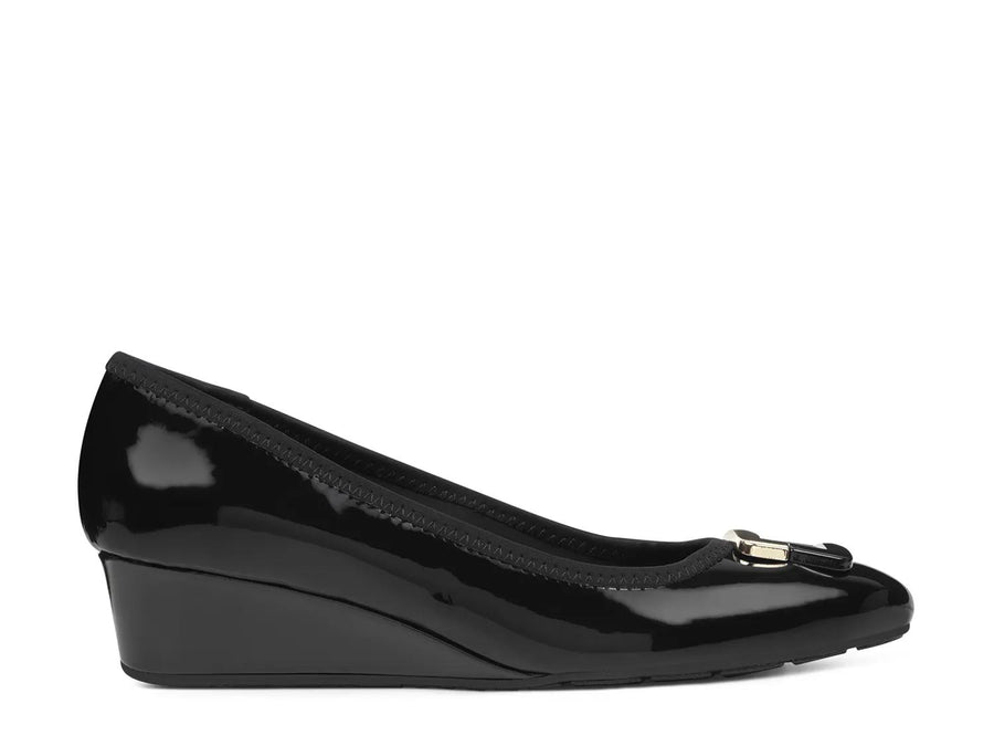 Bandolino Tad 3 Wedge Pump
