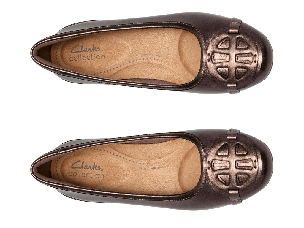 Clarks Cathrynn Luna Flat