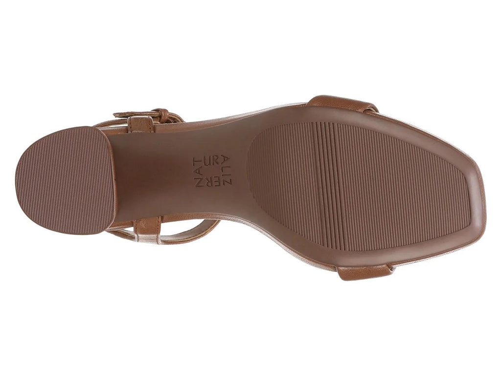 Naturalizer Izzy Sandal