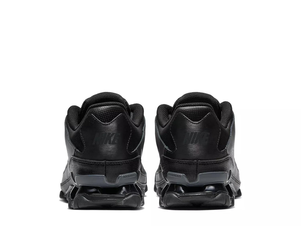 Nike Reax 8 TR Sneaker - Men's