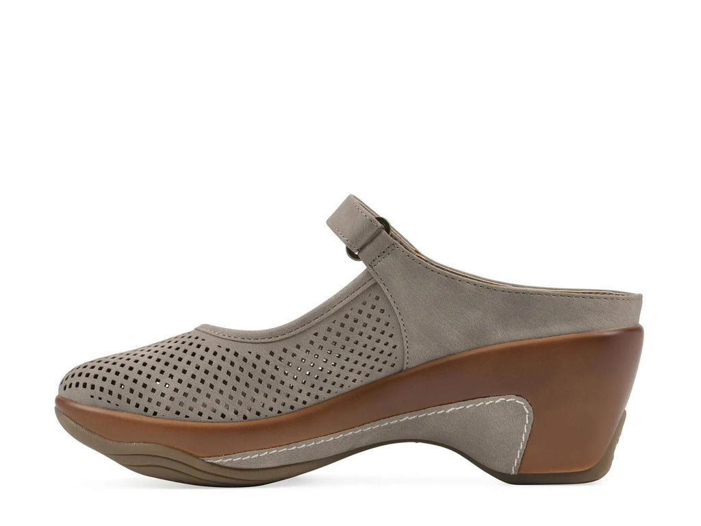 White Mountain Vinto2 Mary Jane Clog