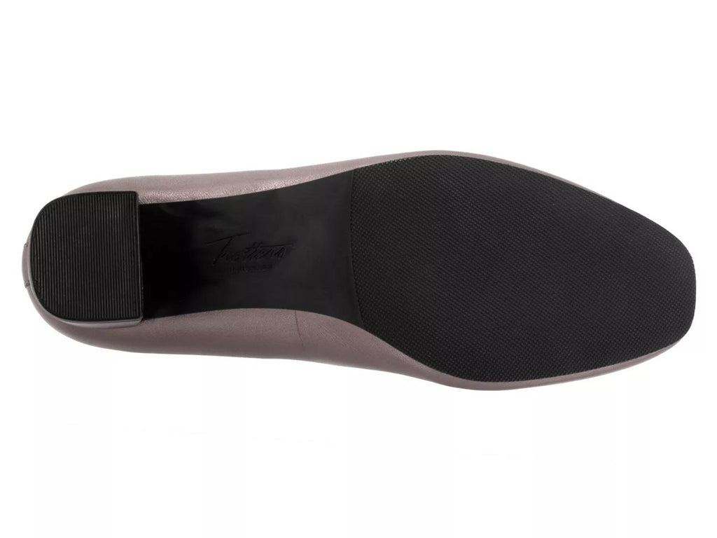 Trotters Daria Pump