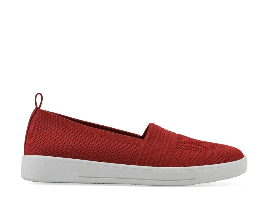 White Mountain Upright Slip-On Sneaker