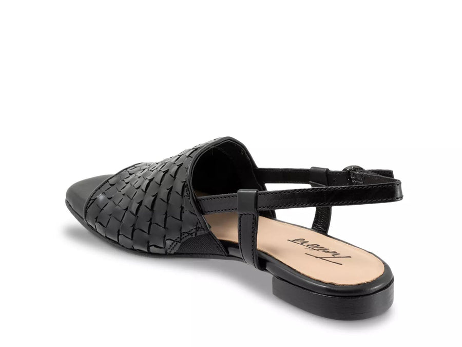 Trotters Nola Sandal