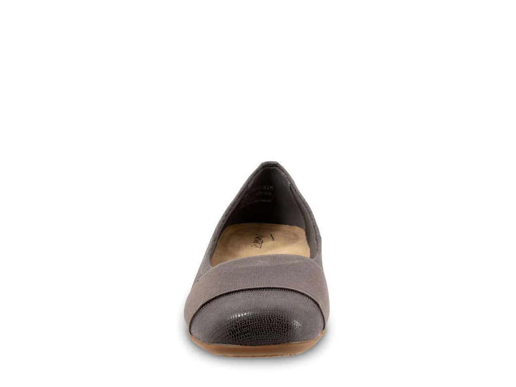 Trotters Samantha Ballet Flat