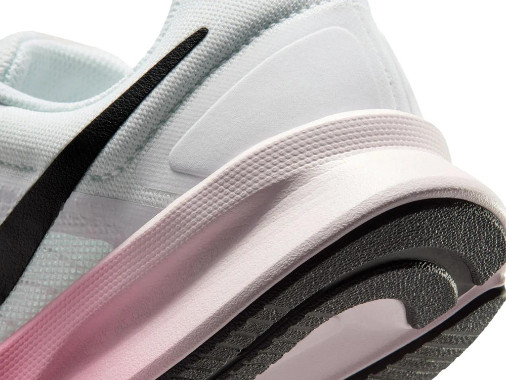 Nike Run Swift 3 Running Shoe - Women's