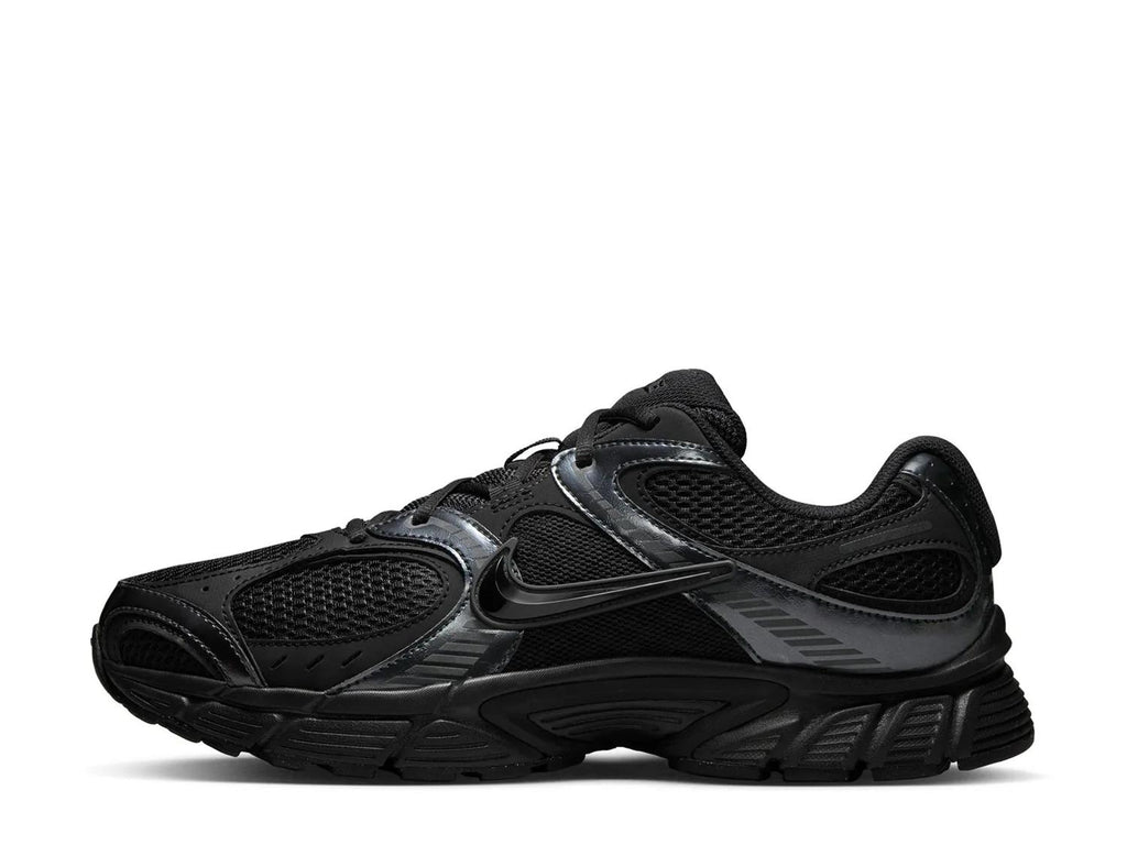 Nike V5 RNR Sneaker - Men's