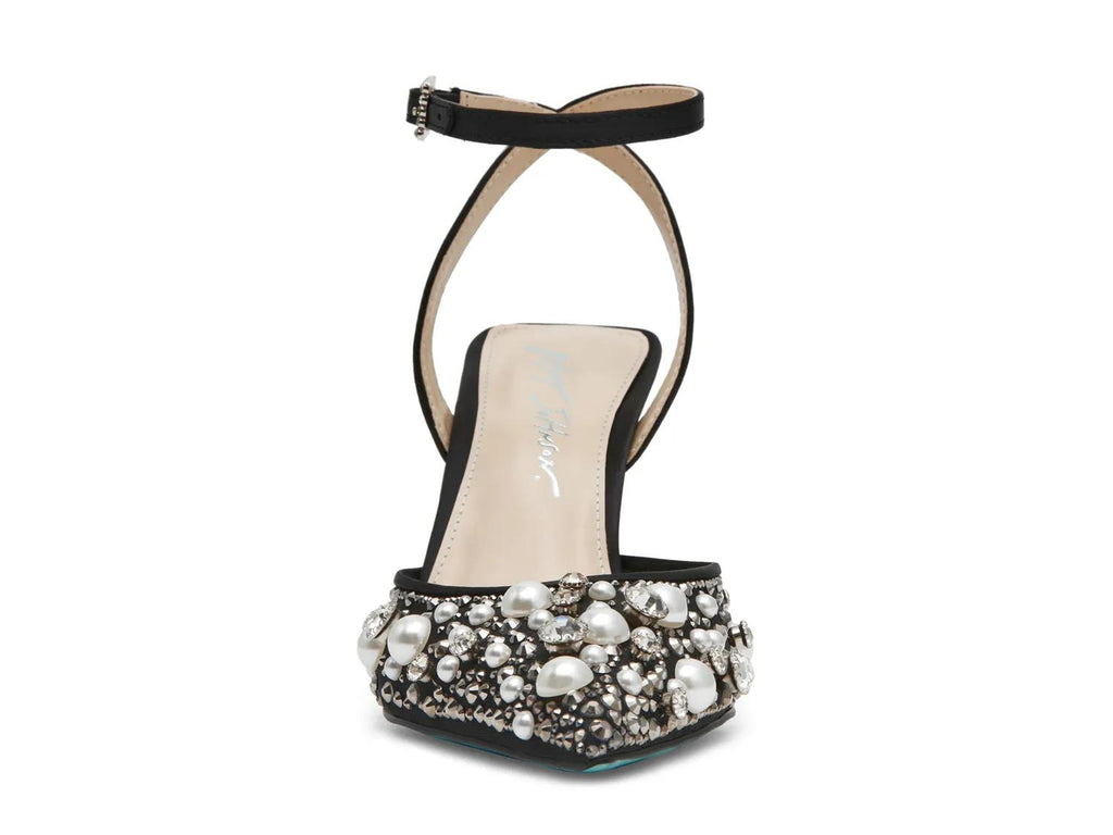 Betsey Johnson Livv Pump