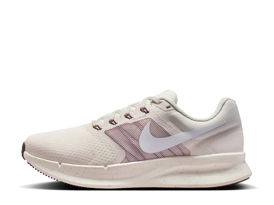 Nike Run Swift 3 Running Shoe - Women's