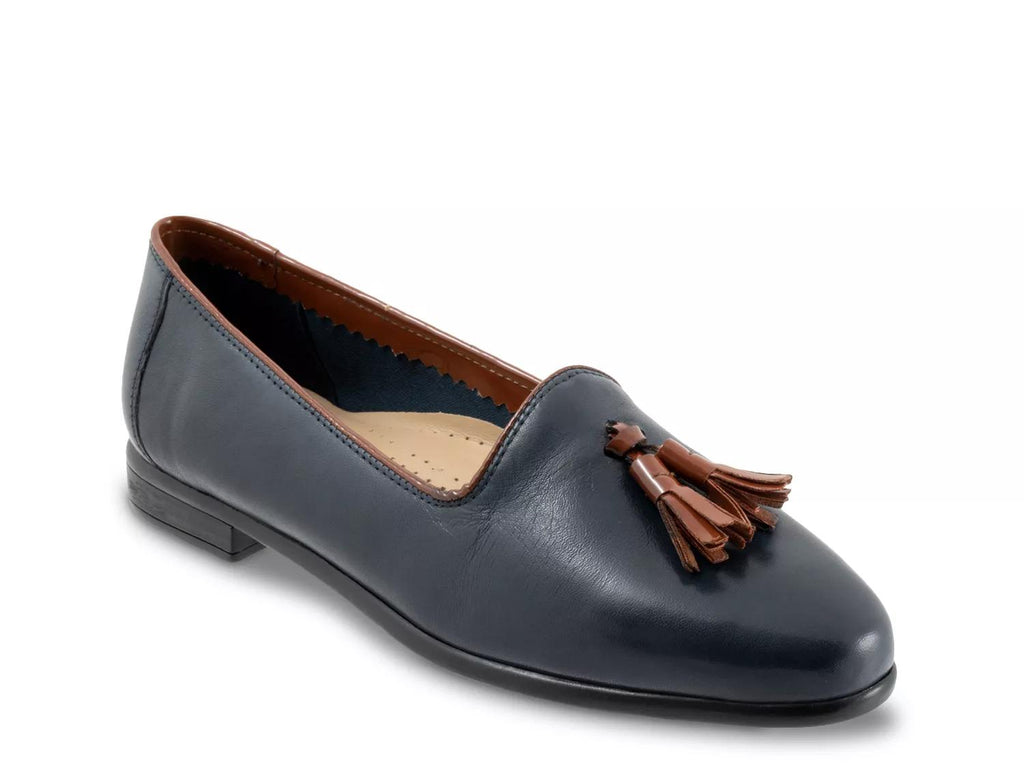 Trotters Liz Loafer