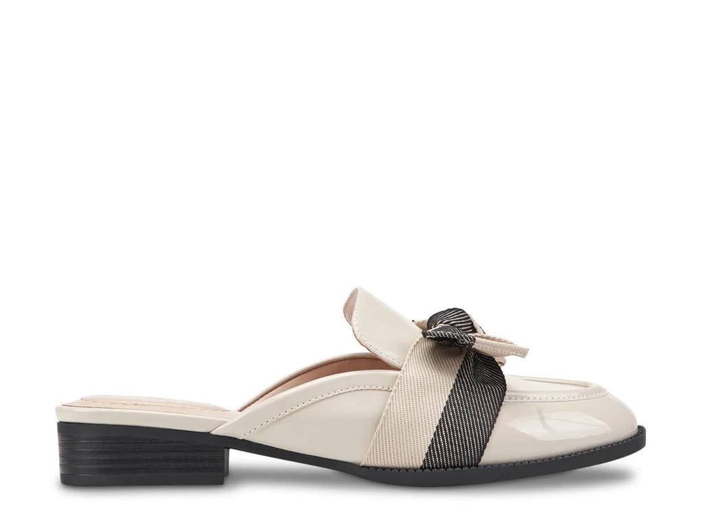 Bandolino Leilani Mule