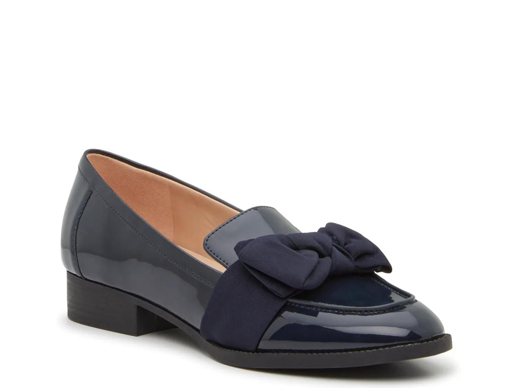 Bandolino Lindio Loafer