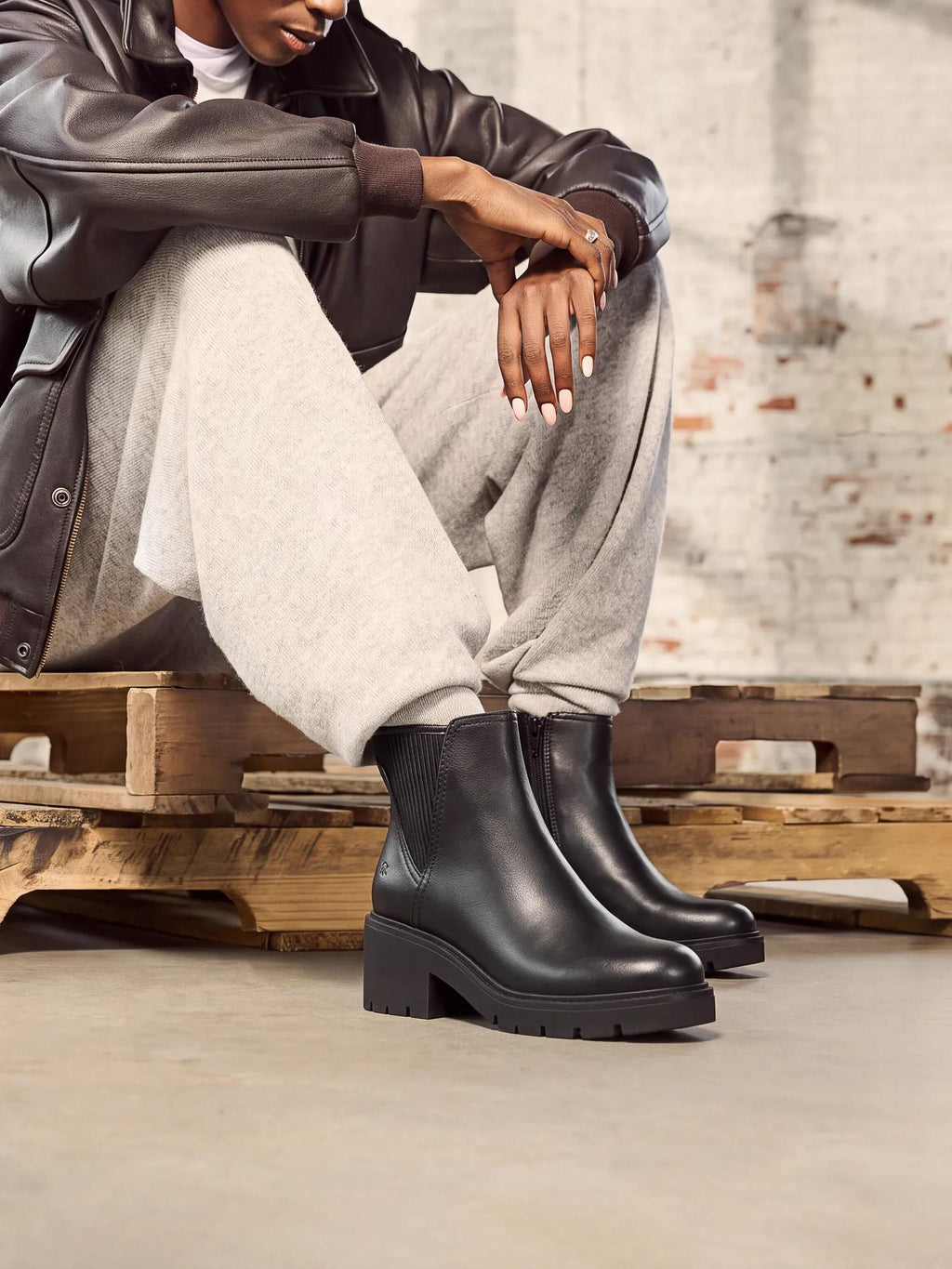 Naturalizer Janet Platform Bootie - Women's