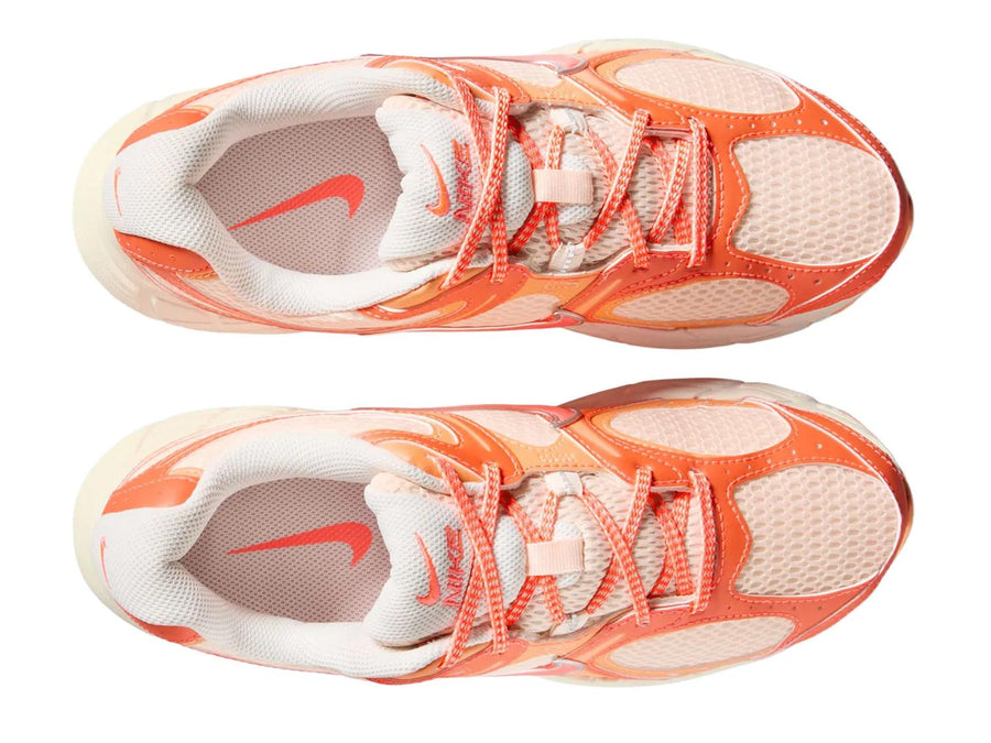 Nike V5 RNR Sneaker - Women's
