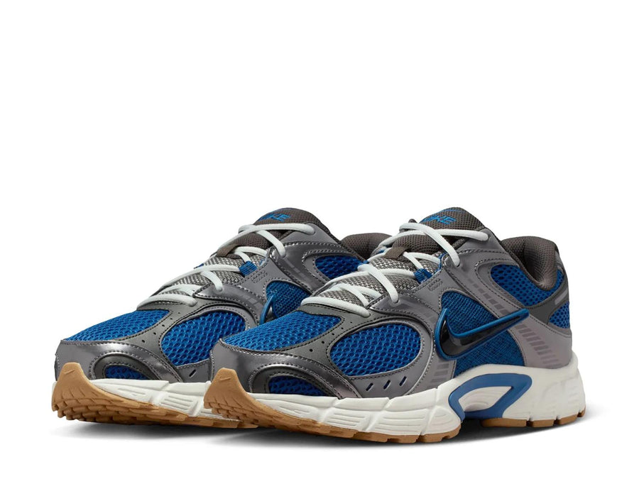 Nike V5 RNR Sneaker - Men's