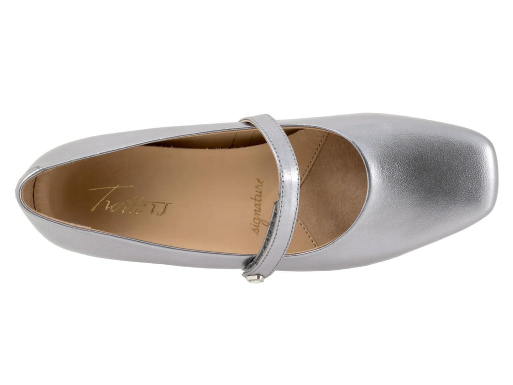 Trotters Hazel Mary Jane Flat