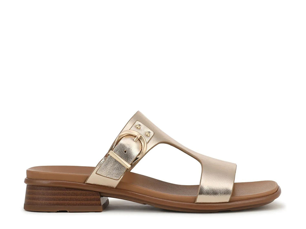 Naturalizer Beach Sandal