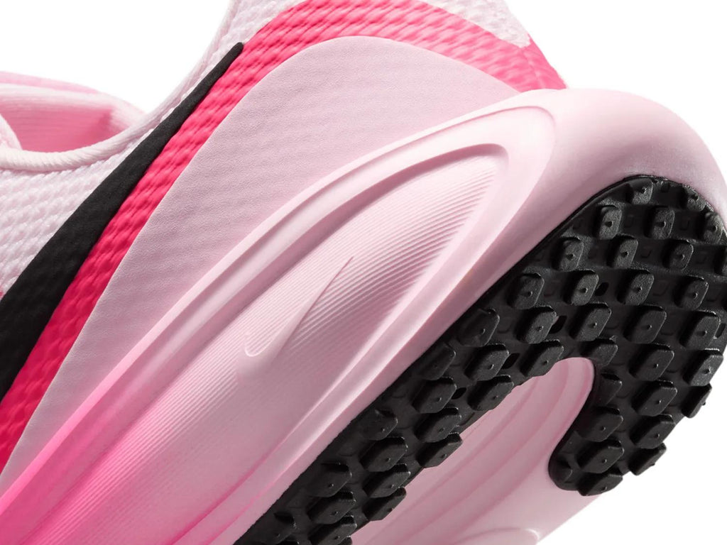 Nike Revolution 8 Running Shoe - Women's