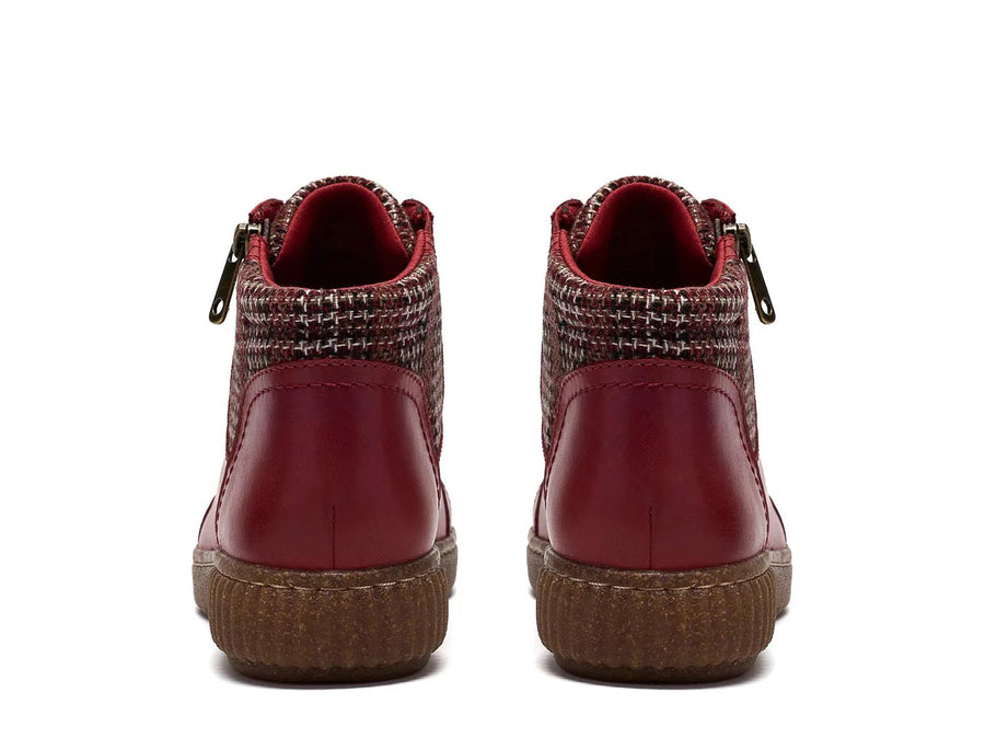 Clarks Caroline Fiana Bootie - Women's