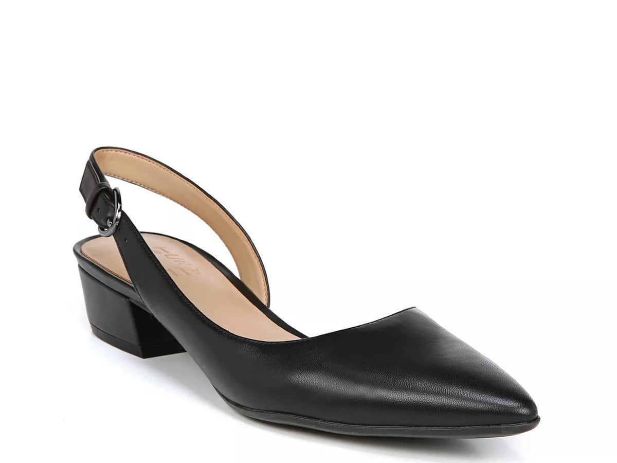 Naturalizer Banks Pump