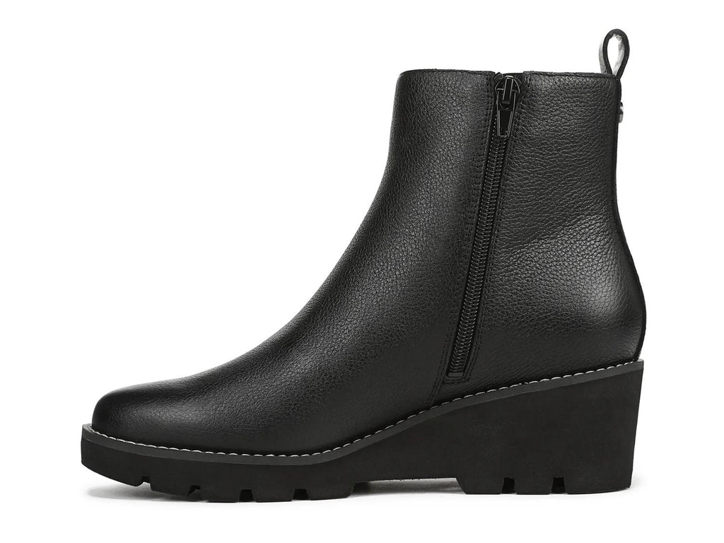 Vionic Aria Chelsea Bootie