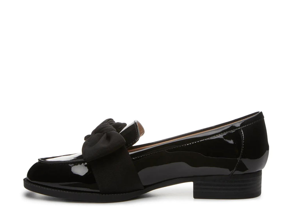Bandolino Lindio Loafer