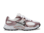 Nike V5 RNR Sneaker - Women's