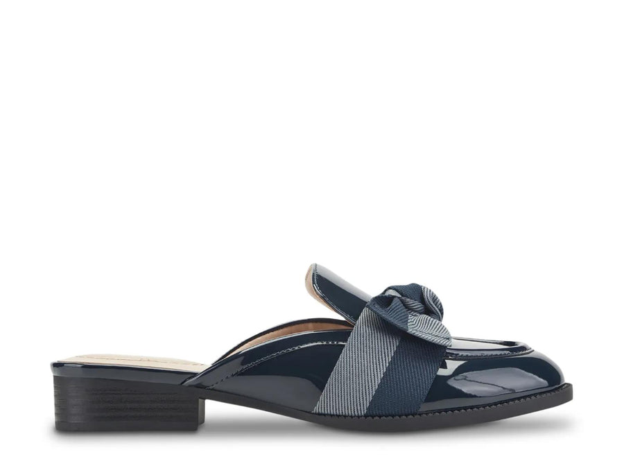 Bandolino Leilani Mule