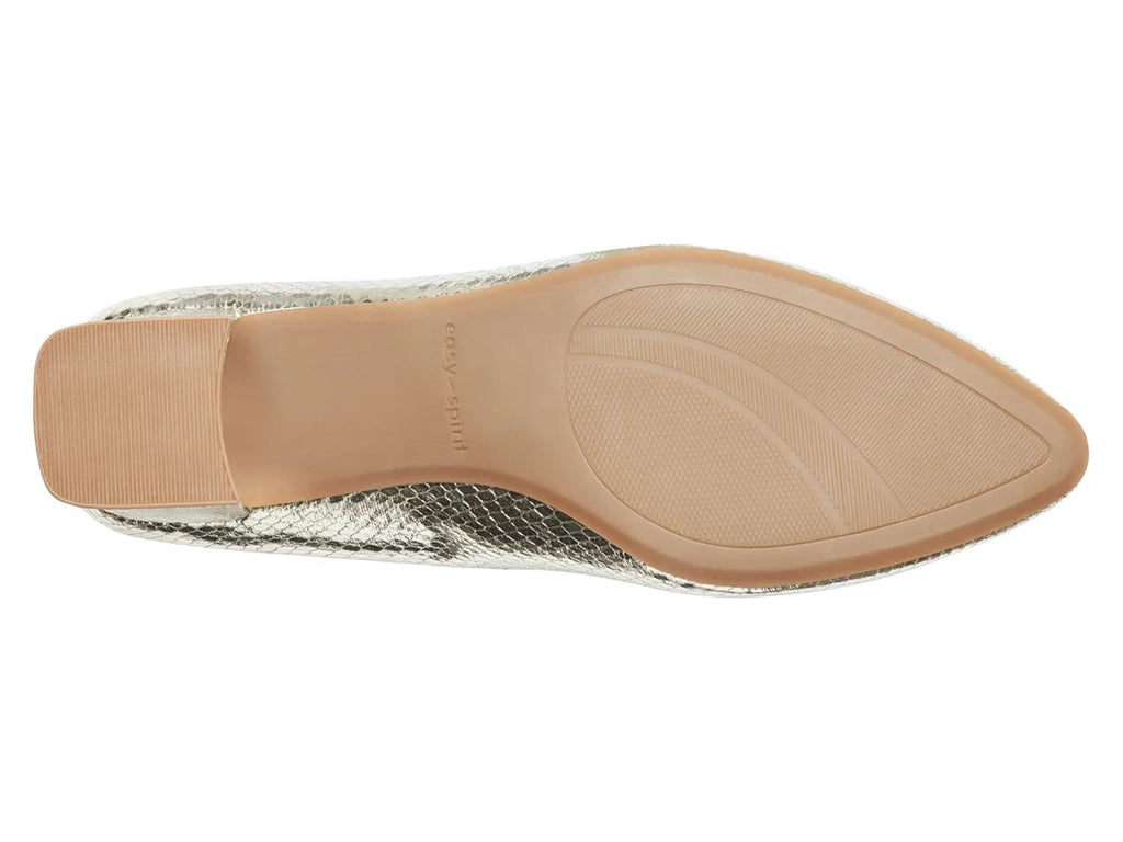Easy Spirit Nicole Pump