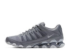 Nike Reax 8 TR Sneaker - Men's