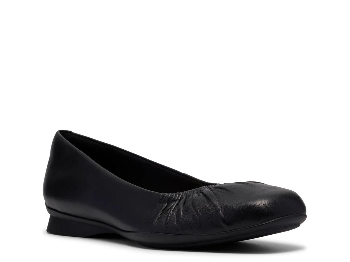 Clarks Jazymnn Lo Flat