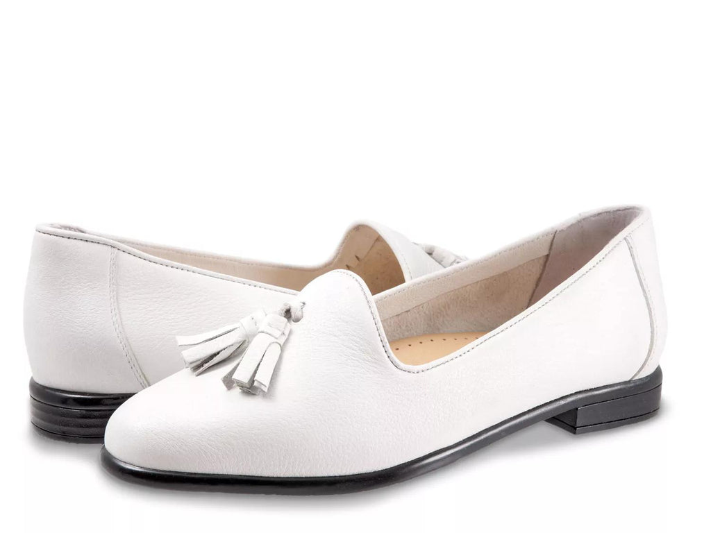 Trotters Liz Loafer