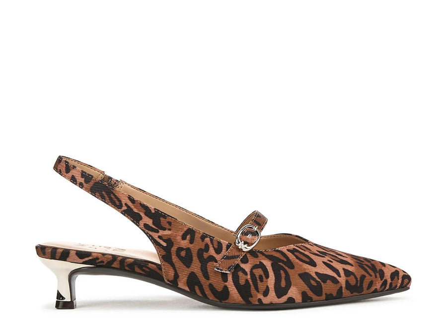 Naturalizer Grayson Pump