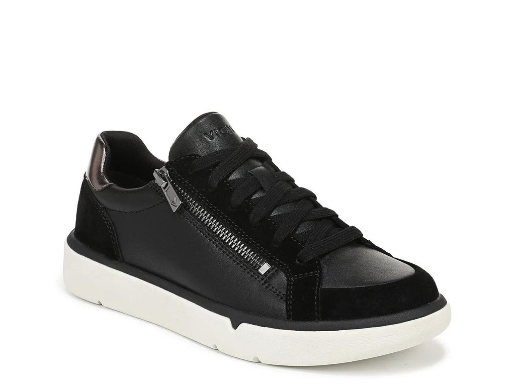 Vionic City Walk AXS Sneaker