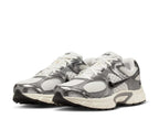 Nike V5 RNR Sneaker - Men's