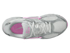 Nike V5 RNR Sneaker - Women's