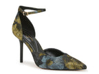 Jessica Simpson Nyarie Pump