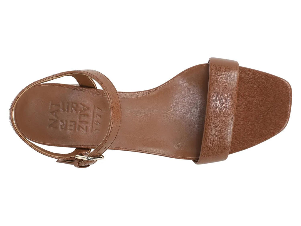 Naturalizer Izzy Sandal