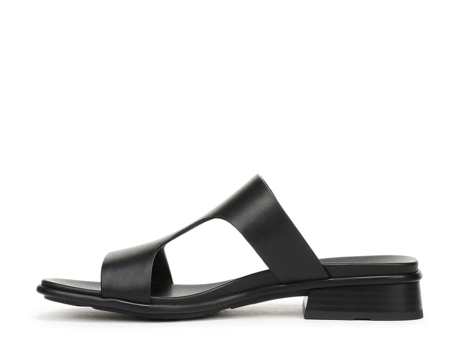 Naturalizer Beach Sandal
