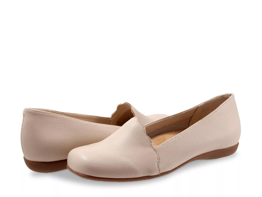 Trotters Sage Loafer
