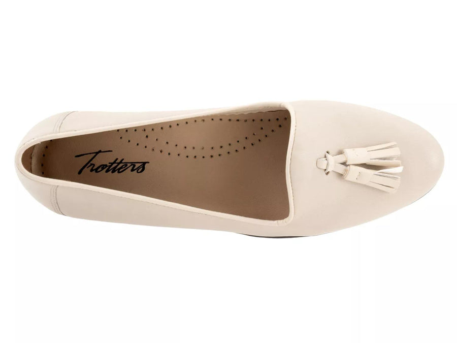 Trotters Liz Loafer