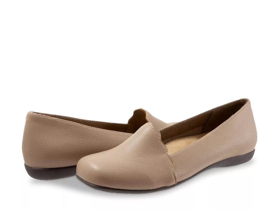 Trotters Sage Loafer