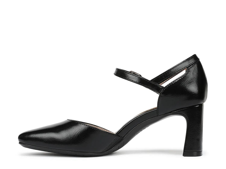 Naturalizer Yasmin Pump