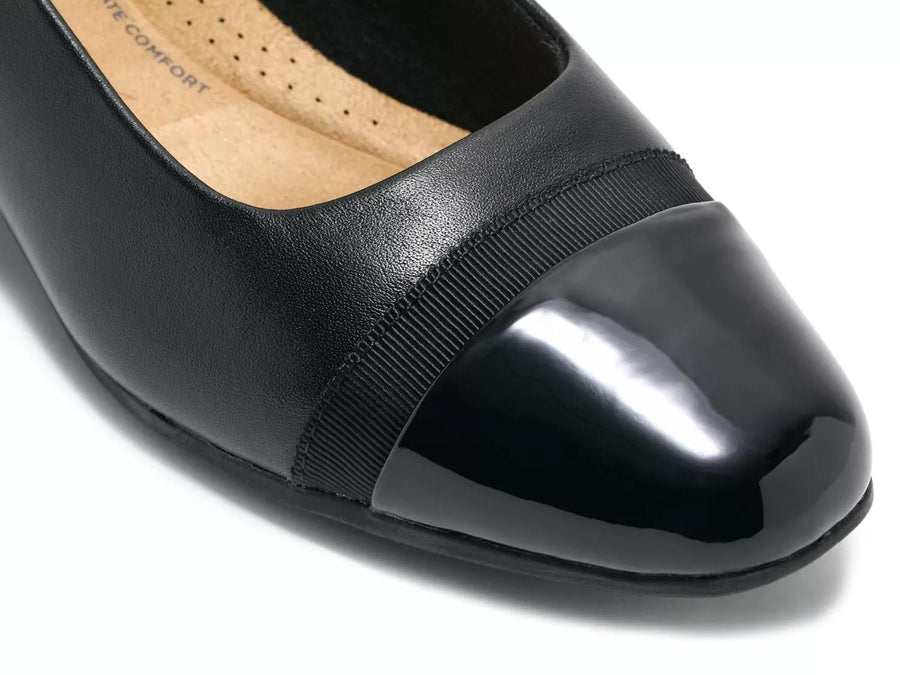 Clarks Juliet Monte Flat