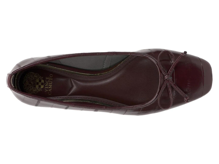 Vince Camuto Jenlea Flat