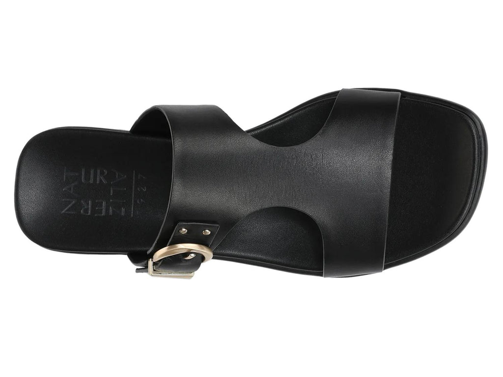 Naturalizer Beach Sandal