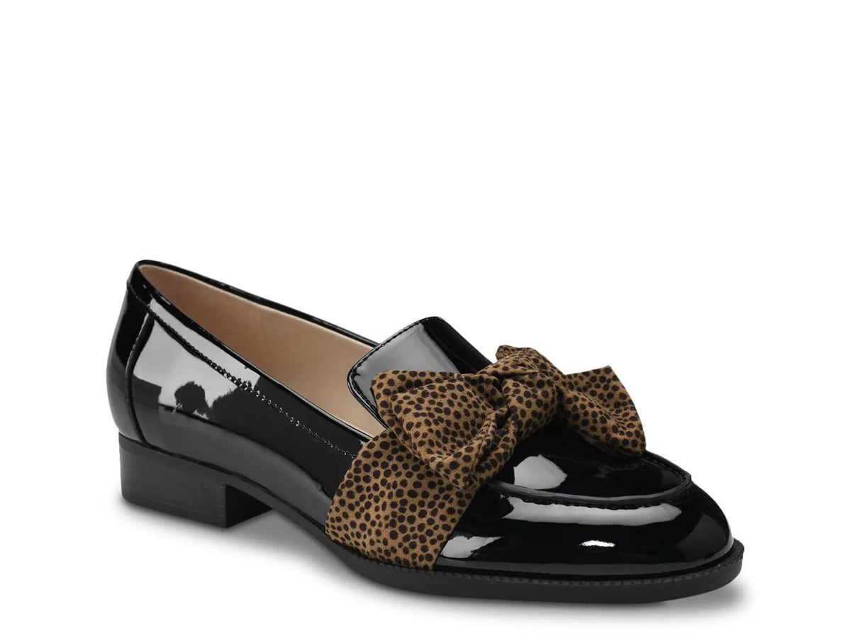 Bandolino Lindio Loafer