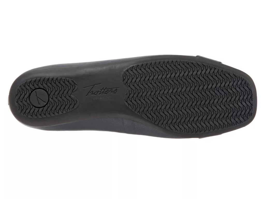 Trotters Sizzle Flat