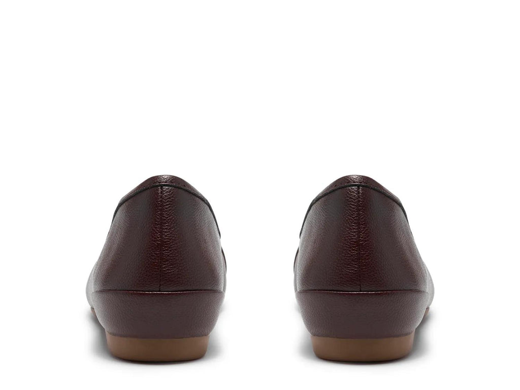 Clarks Cathrynn Luna Flat